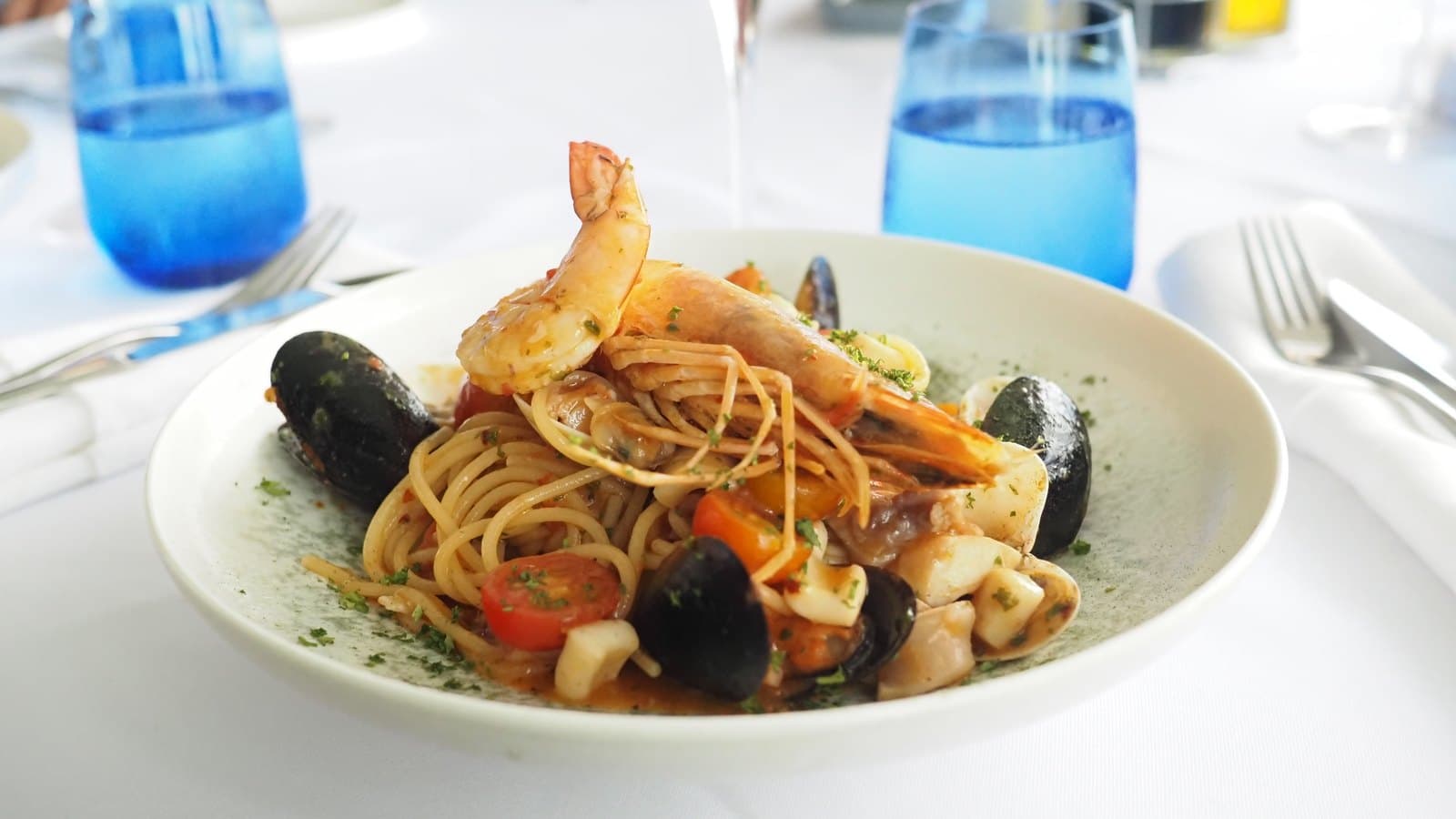 Spaghetti allo scoglio at La Vespa Vista Mare with a prawn, mussels and clams