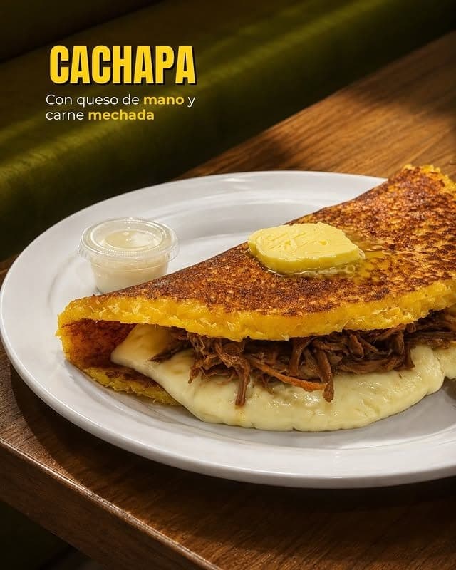 Cachapa with cheese and shredded beef at Amborguesa & Harepas, San Francisco, Panama City