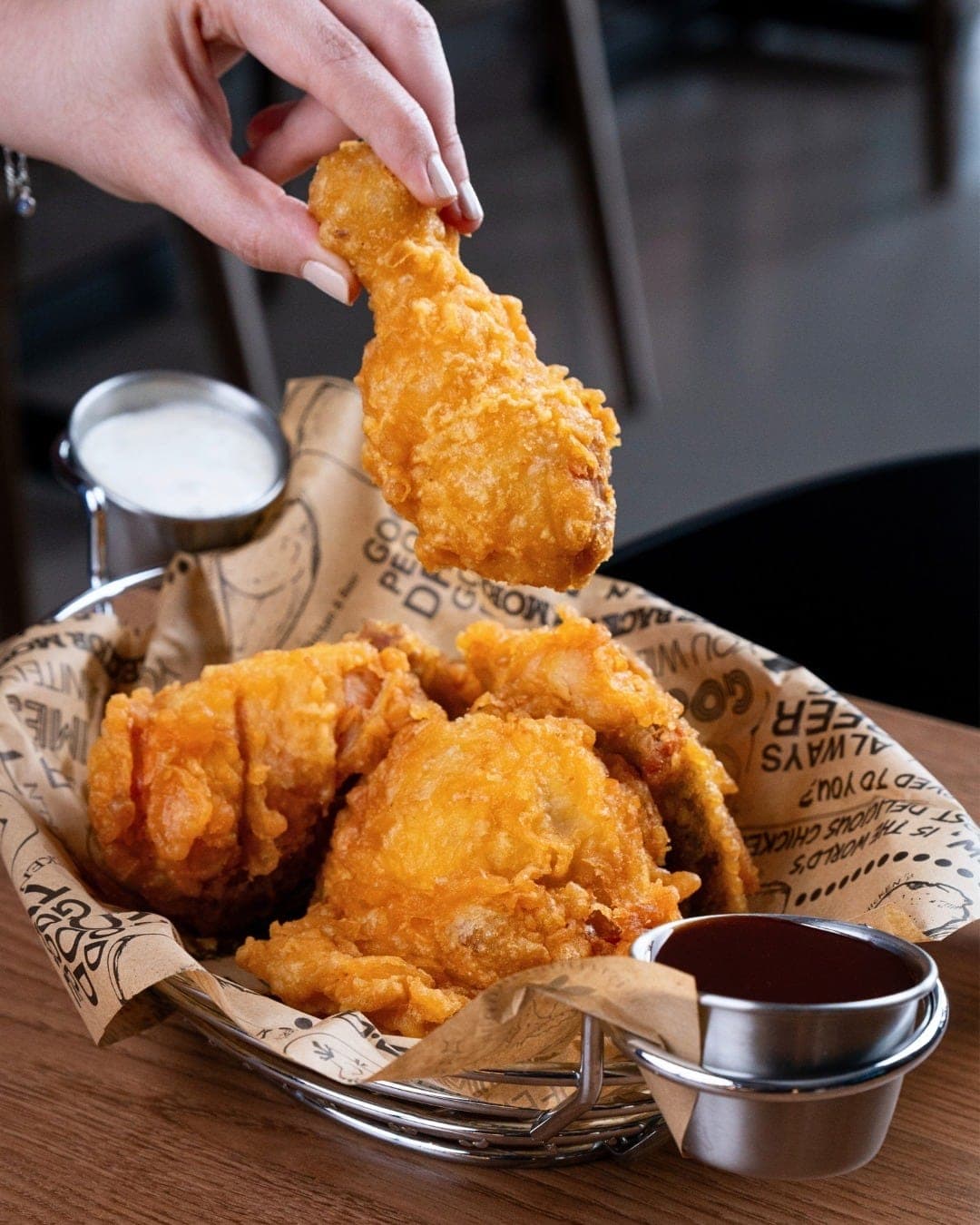 Pollo frito coreano en bb.q Chicken, San Francisco, Ciudad de Panama