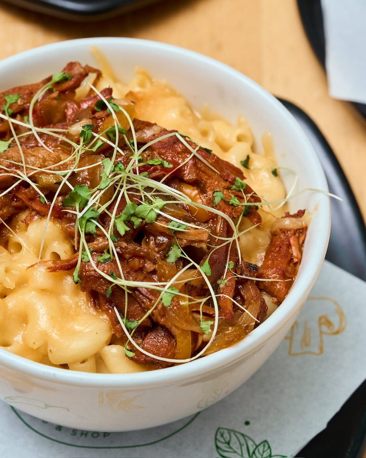 Mac and cheese topped with pulled meat at Bocaditos Catering & Shop, El Cangrejo, Panama City