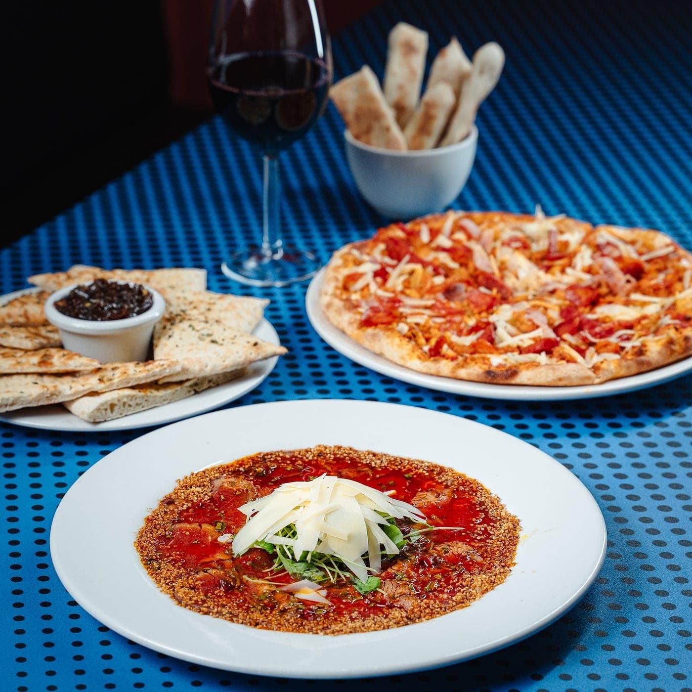 Carpaccio and pizza at Brava Pizza and Espuma, Panama City