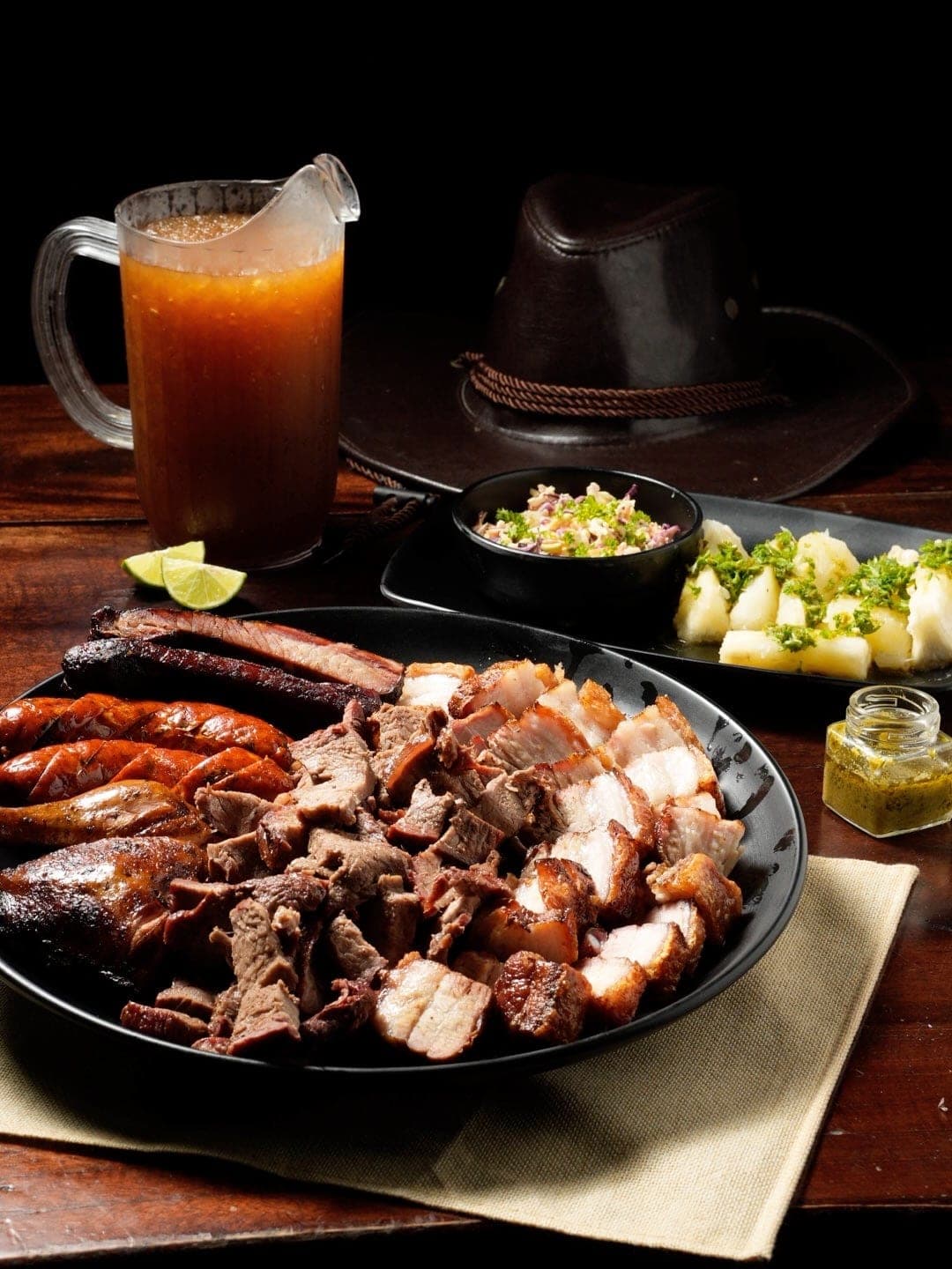 Wood-fired mixed grill at Carne en Vara PTY, El Cangrejo, Panama City