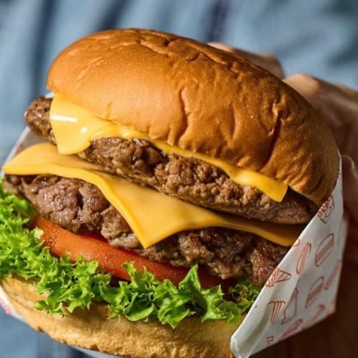 Double cheeseburger at Crush Burger, Marbella, Panama City
