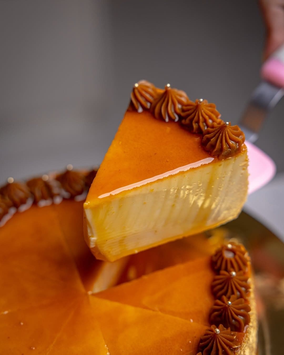 Porción de quesillo con dulce de leche en El Panal de Panamá, Obarrio, Ciudad de Panamá