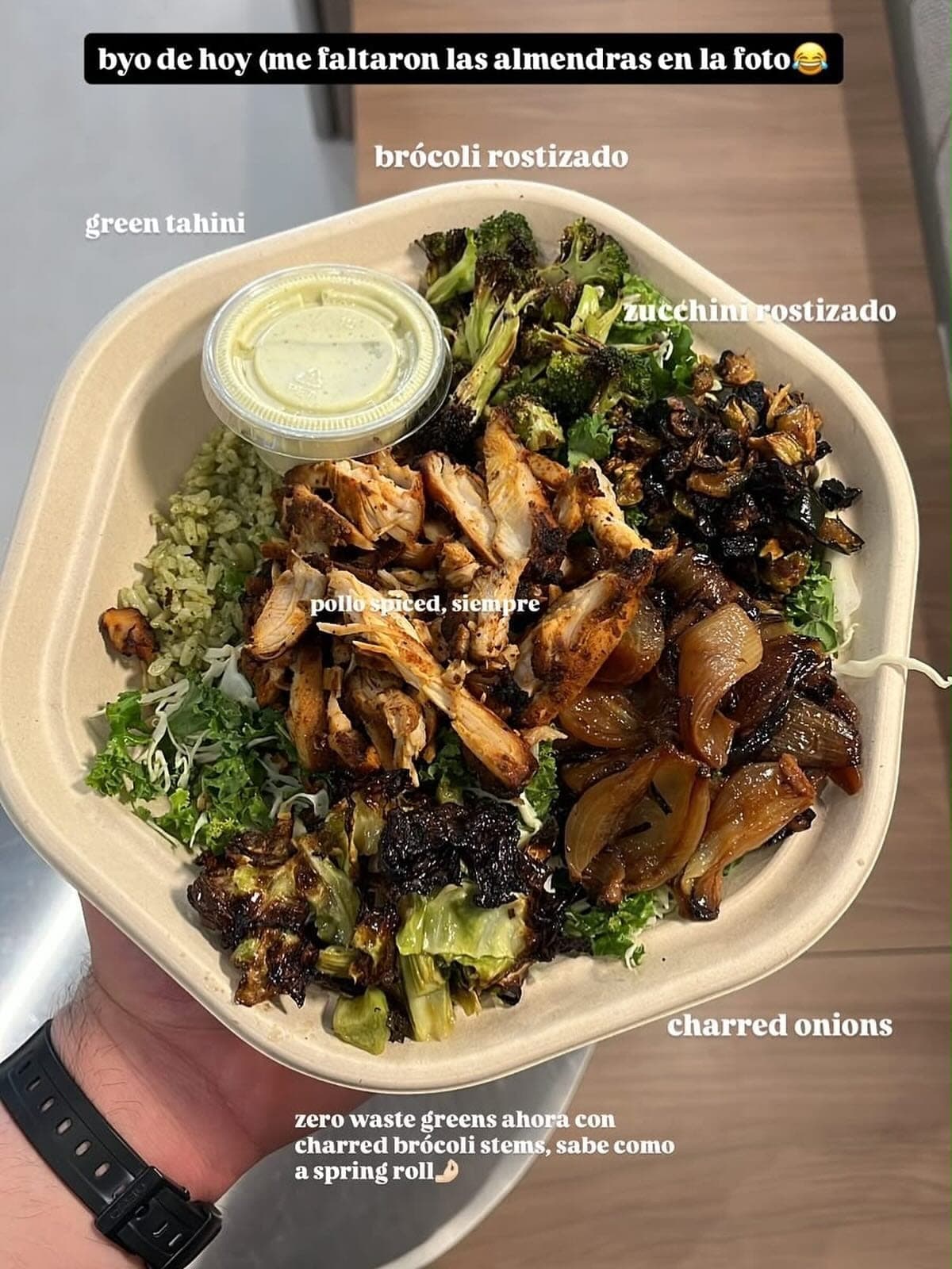 Chicken and roasted-vegetable bowl at farmhouse, Clayton, Panama City