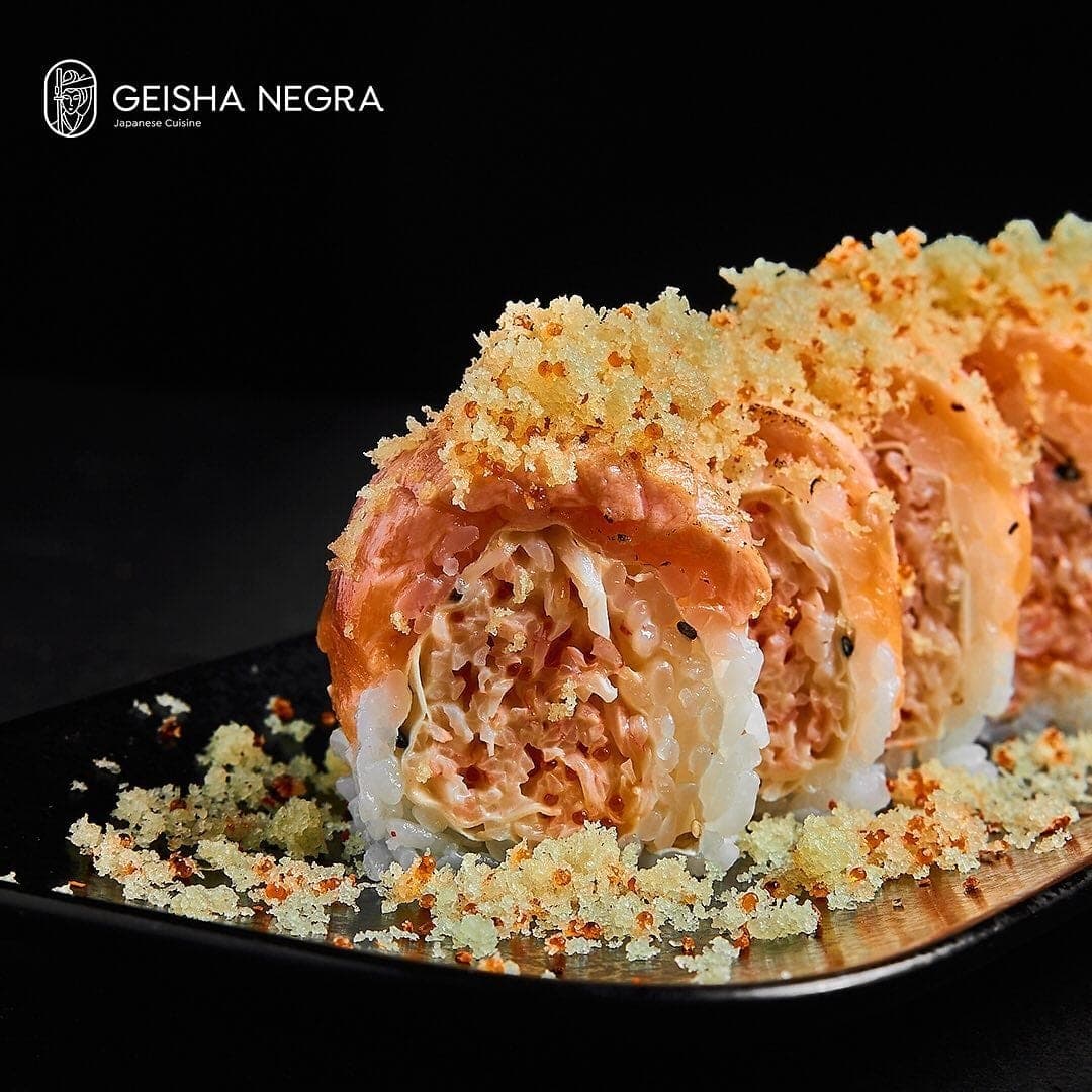 Salmon sushi roll at Geisha Negra, Amador, Panama City
