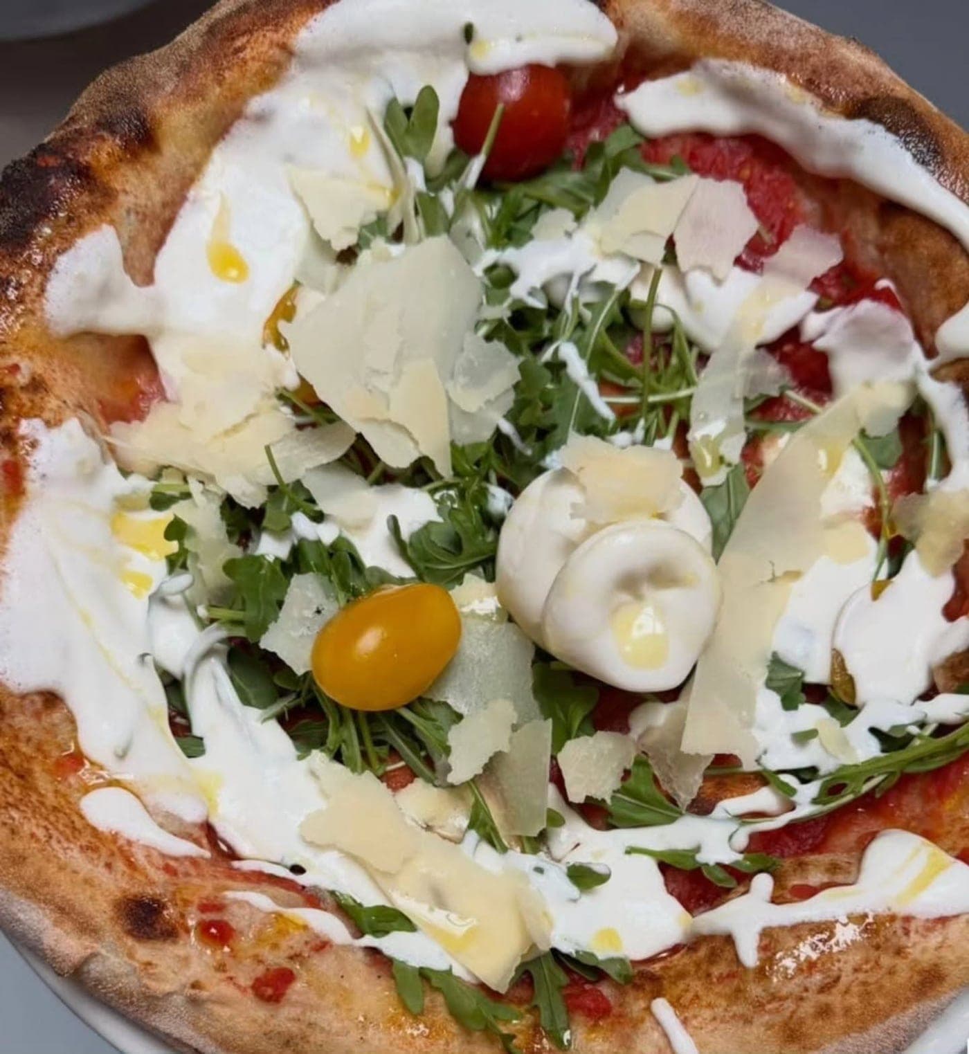 Pizza bianca at Pizzeria Italia and Italian Burger, San Francisco, Panama City