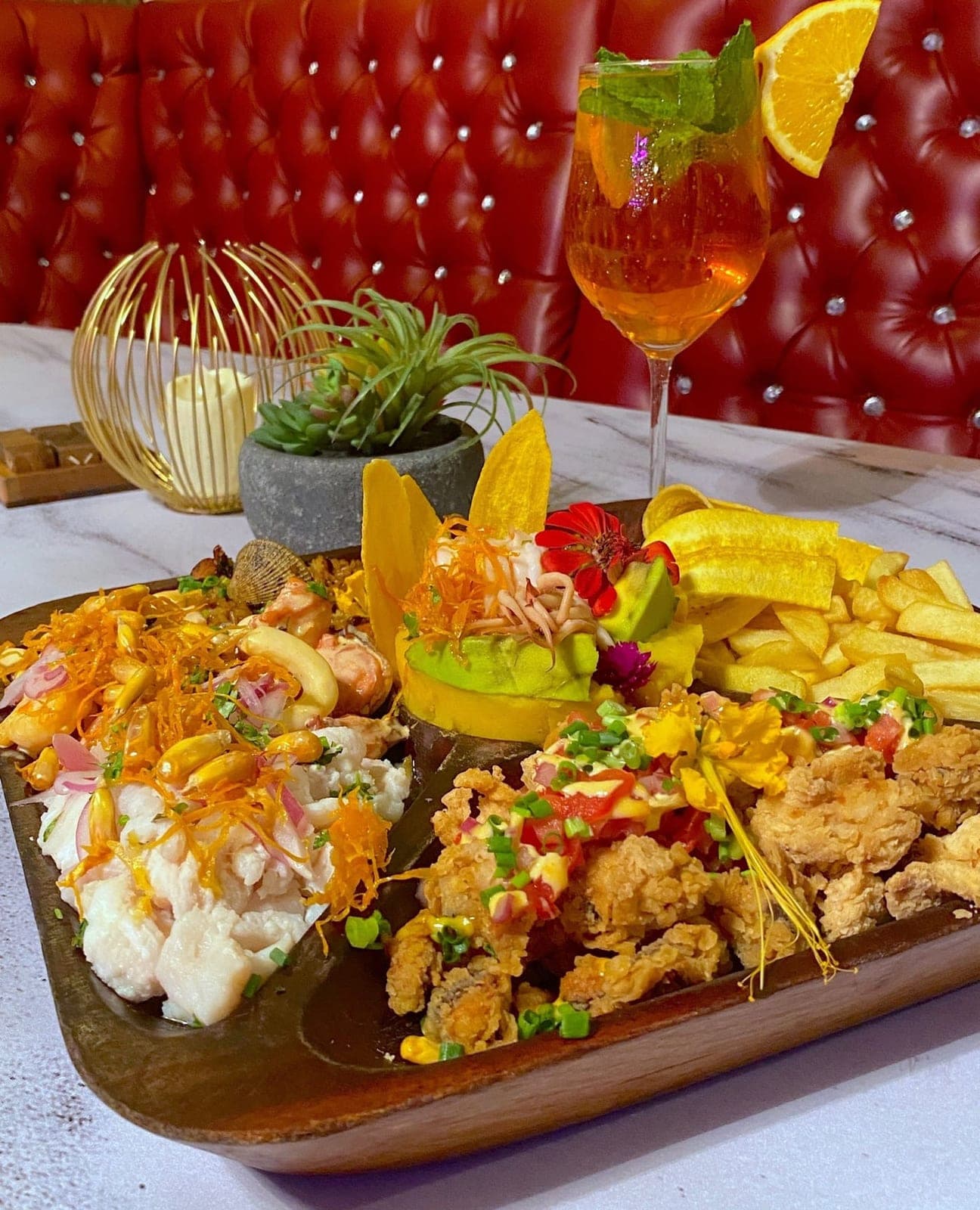 Bandeja de mariscos en La Cevicheria Panama, Ciudad de Panama