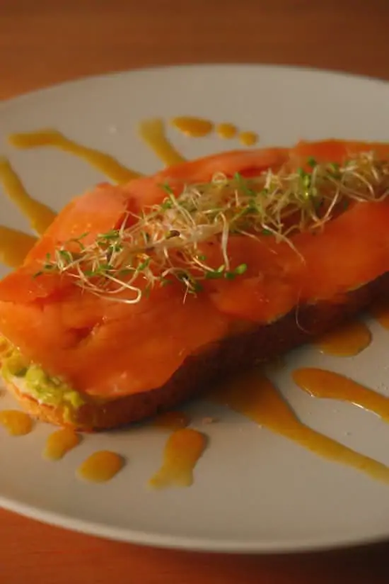 Passion Salmon toast
