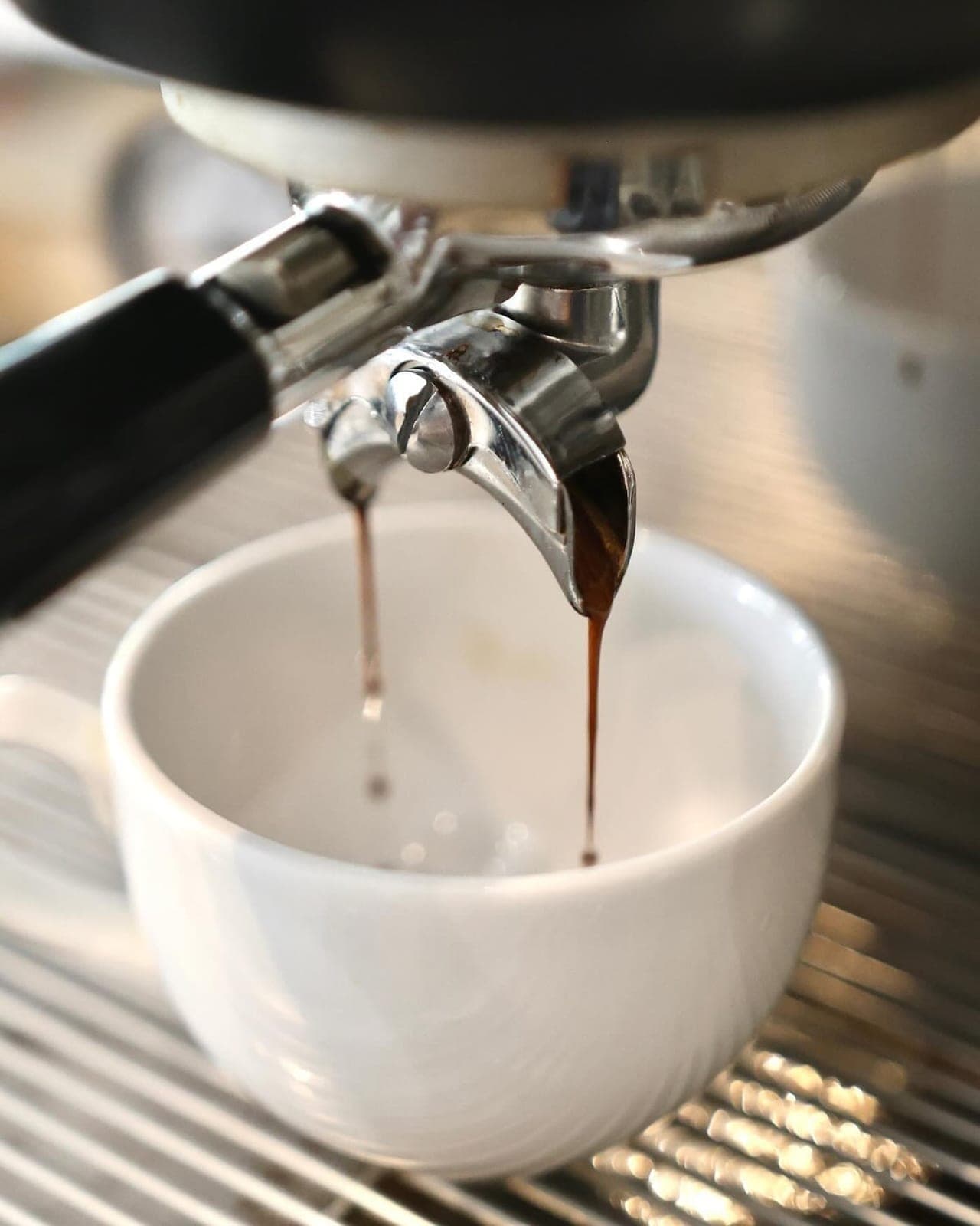 Espresso being pulled at Mancora specialty coffee, El Cangrejo, Panama City
