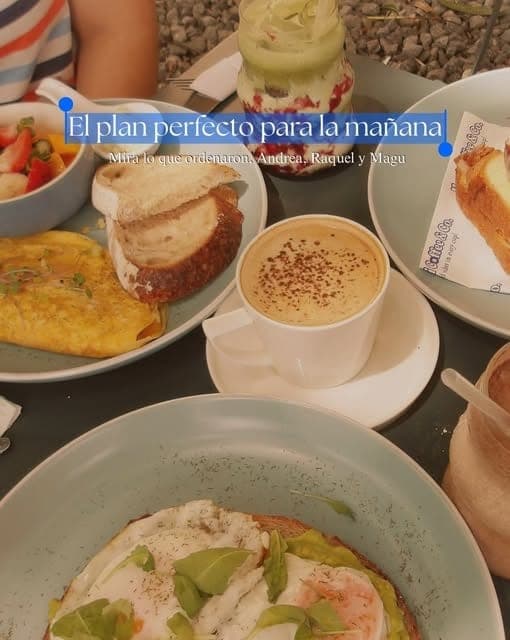 Brunch spread at Mavi Coffee, El Cangrejo, Panama City
