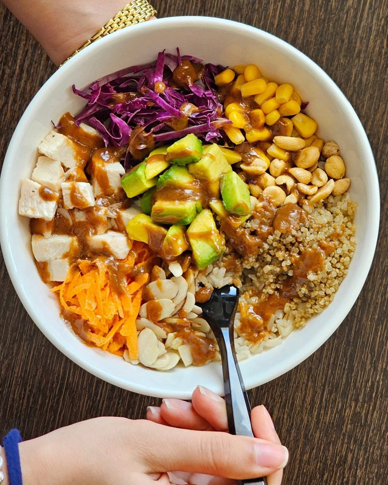 Healthy chicken and avocado grain bowl at Onze, San Francisco, Panama City