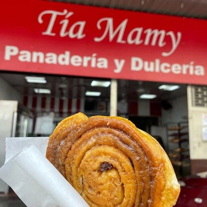 Cinnamon caracol pastry at Panaderia Tia Mamy, Panama City