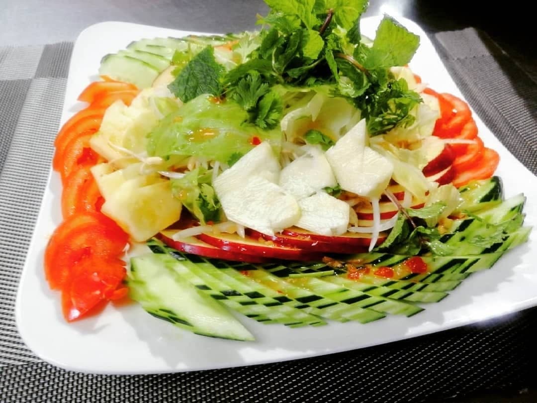 Vietnamese mixed salad at Restaurante Sen Vietnam, El Cangrejo, Panama City