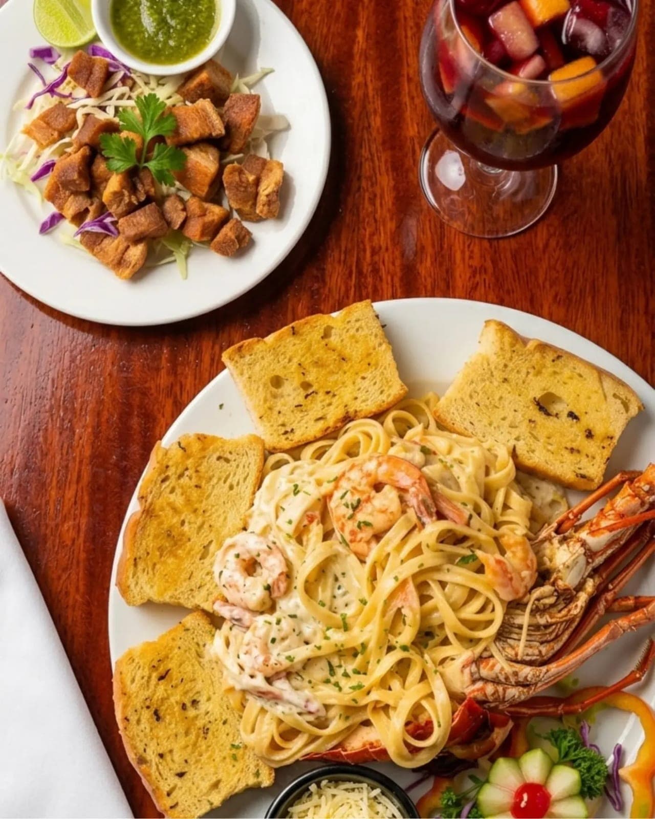 Pasta de mariscos con camarones y langosta en Restaurante Sirena, Amador, Ciudad de Panama