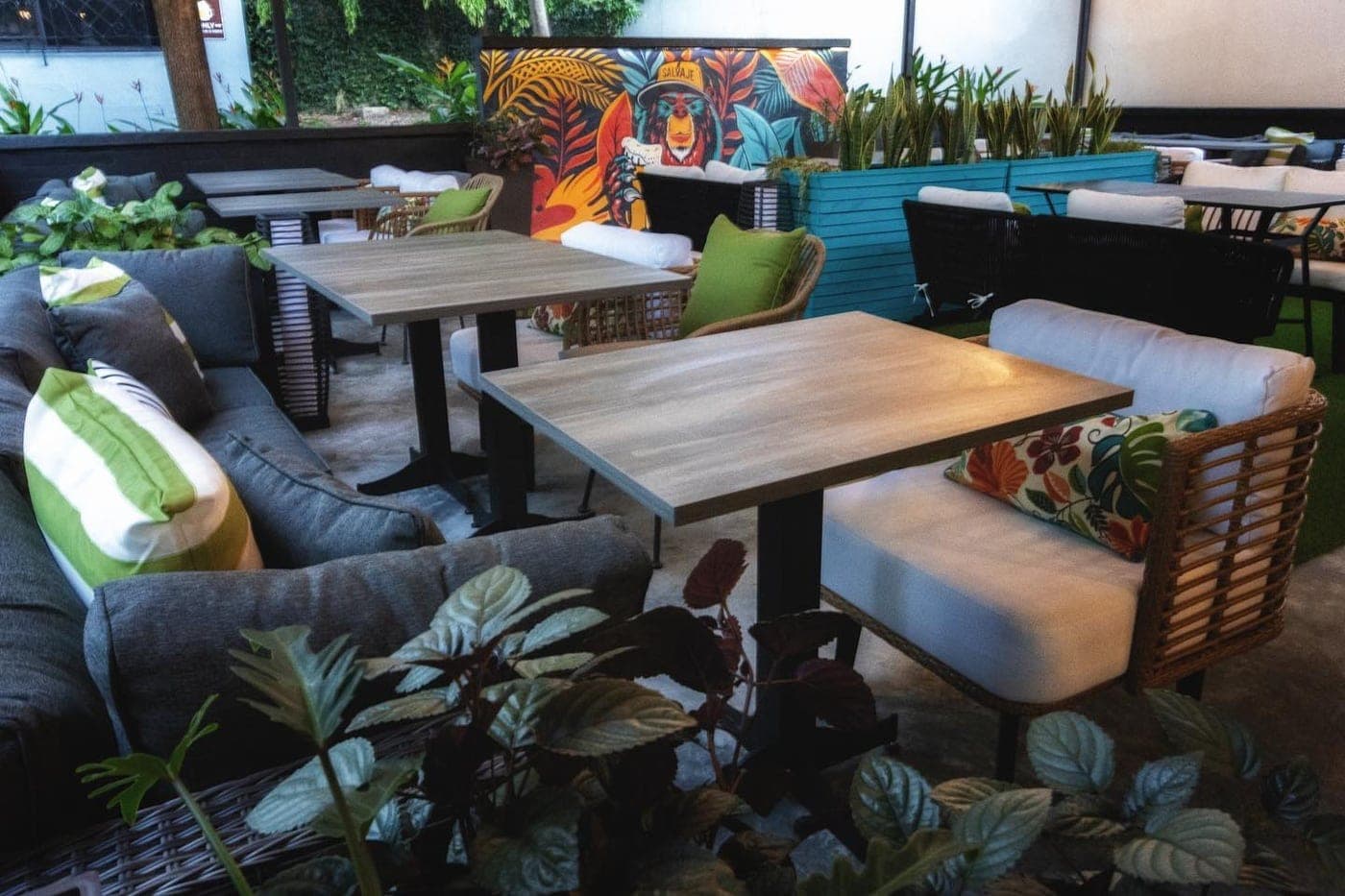 Outdoor terrace at Taphouse by Salvaje Cerveza, Panama City