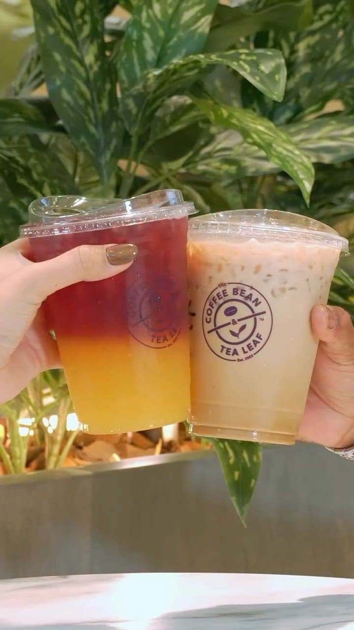 Iced drinks at The Coffee Bean & Tea Leaf, Marbella, Panama City