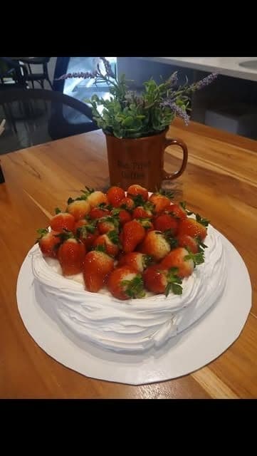 Strawberry cream cake at UvaCafe Panaderia Pasteleria Artesanal, Bella Vista, Panama City